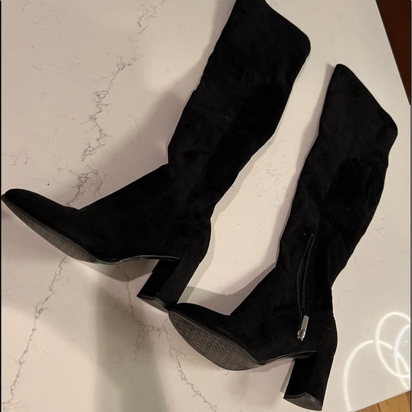 Black over the knee boots - Picture 2 of 2